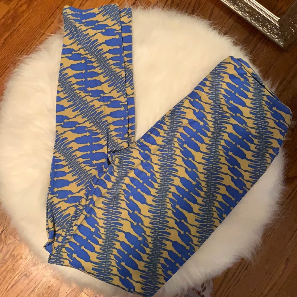 Lularoe Giraffe Leggings